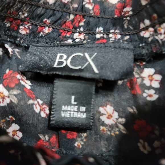 (NWOT) BCX/Size: L/ Red floral longsleeve blouse - Picture 4 of 6